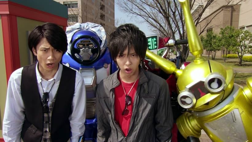 Ryôma Baba and Katsuhiro Suzuki in Tokumei Sentai Go-Busters (2012)