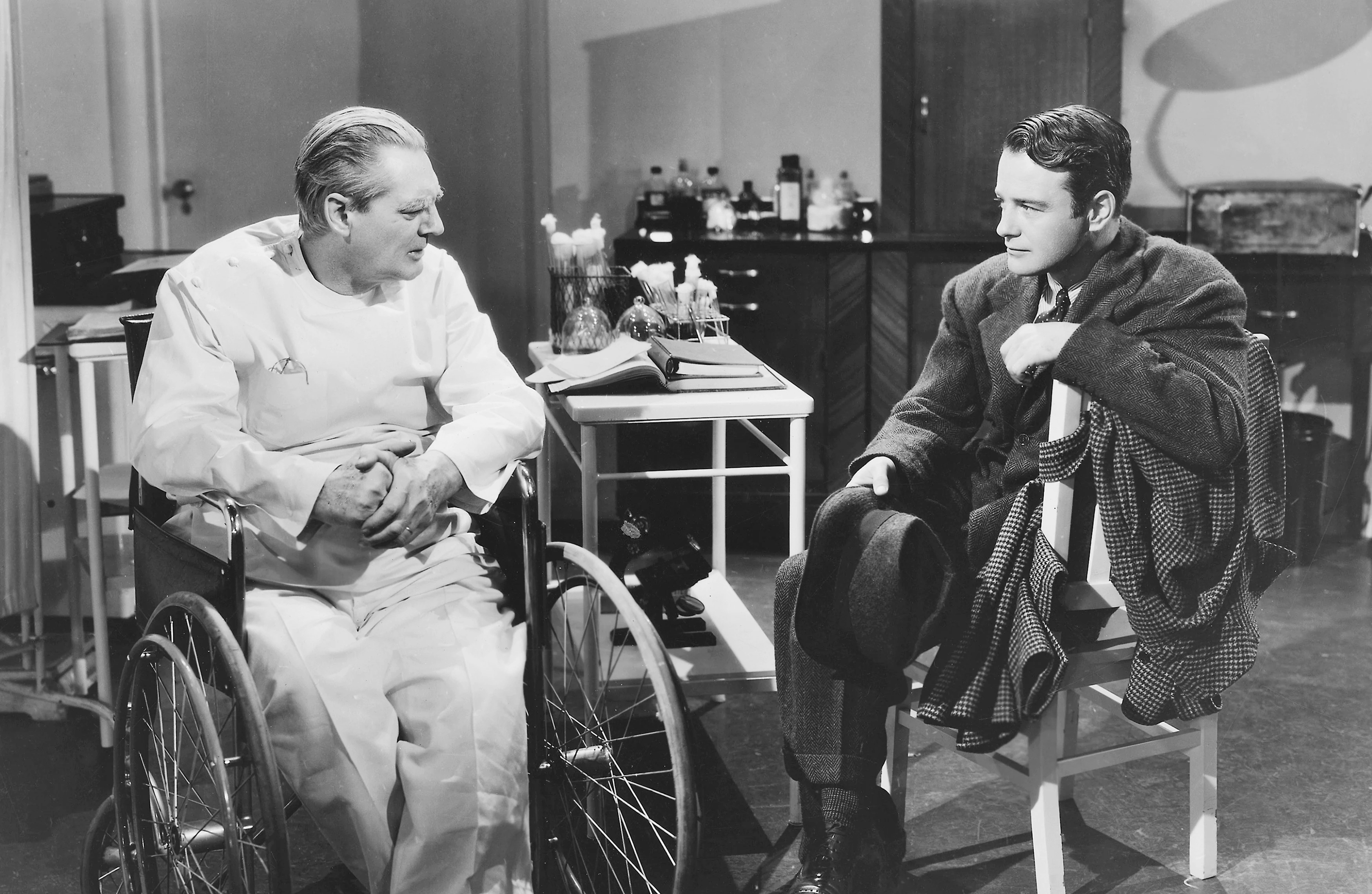 Lew Ayres and Lionel Barrymore in Calling Dr. Kildare (1939)