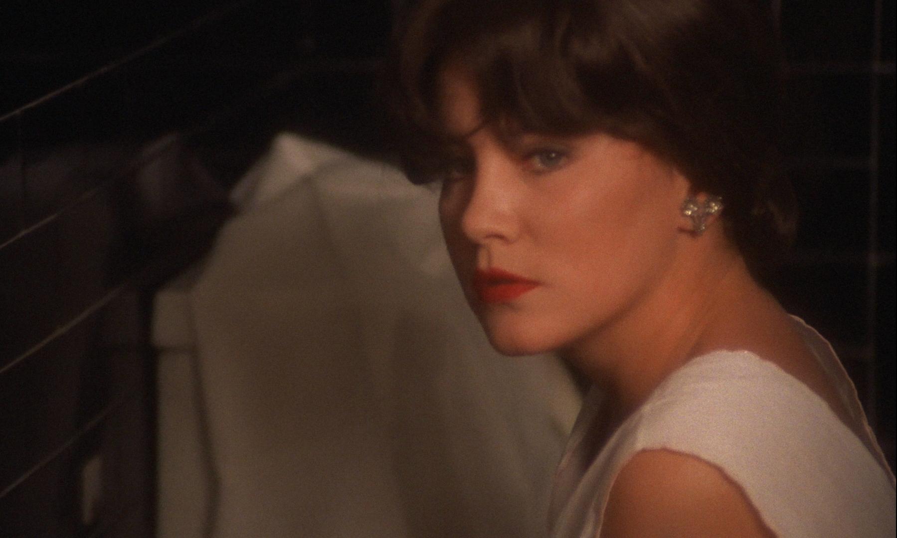 Annie Belle in L'alcova (1985)