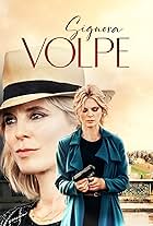 Emilia Fox in Signora Volpe (2022)