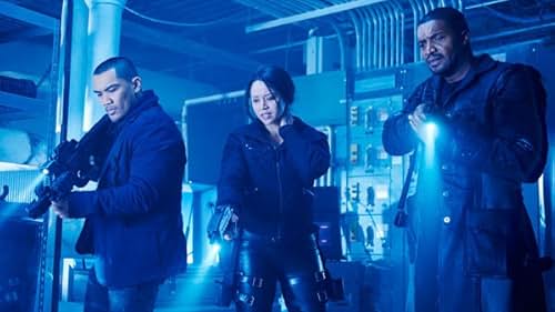 Roger Cross, Melissa O'Neil, and Alex Mallari Jr. in Dark Matter (2015)