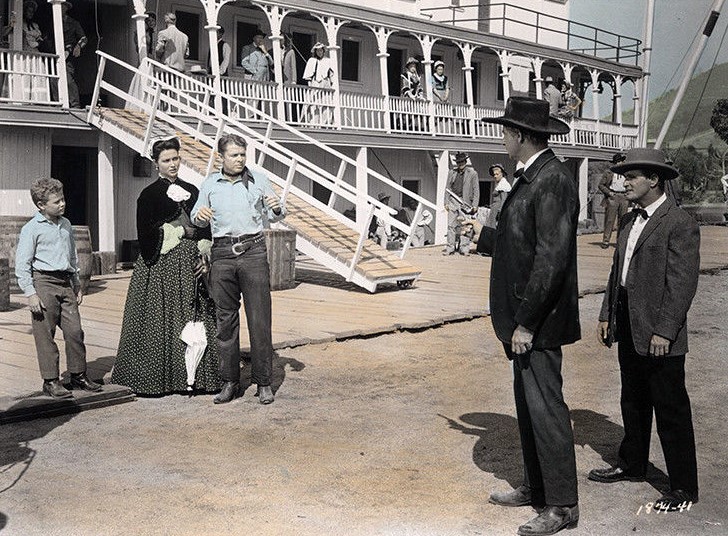 Walter Matthau, Audie Murphy, Frank Chase, Gia Scala, and Eddie Little in Ride a Crooked Trail (1958)