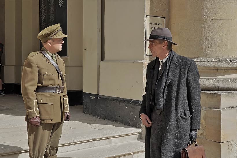 Jeremy Irons and Toby Jones in The Man Who Knew Infinity (2015)