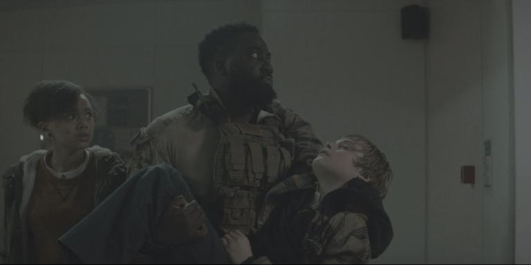 Shamier Anderson, India Brown, and Billy Barratt in Full of Stars (2021)