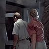 Laura Dern and Bob Peck in Jurassic Park (1993)