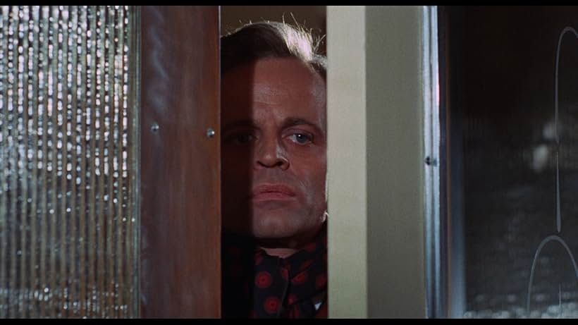 Klaus Kinski in Double Face (1969)