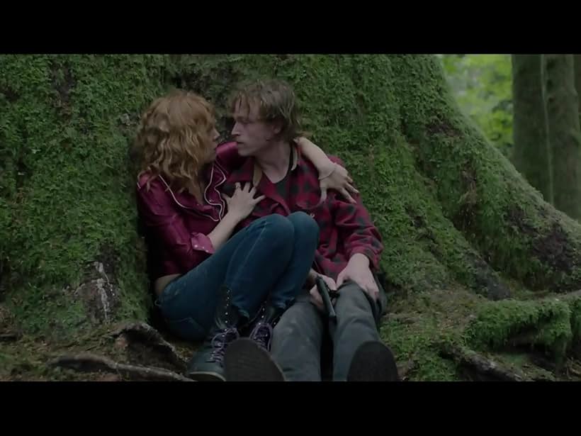 Alicia Witt and Caleb Landry Jones in Twin Peaks (2017)