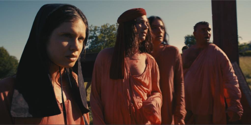 Jonathan Couzinié, Daphné Patakia, and Héléna de Laurens in Les ardents (2022)