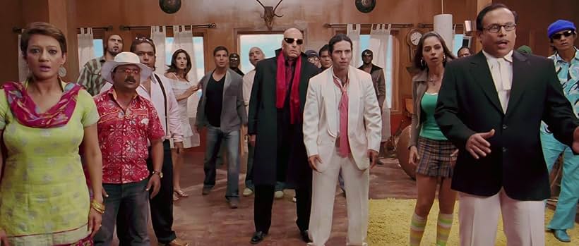 Nana Patekar, Snehal Dabi, Adi Irani, Supriya Karnik, Feroz Khan, Akshay Kumar, Vijay Raaz, Katrina Kaif, Mallika Sherawat, Govardhan Asrani, Sherveer Vakil, and Harry Josh in Welcome (2007)