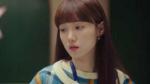 Lee Sung-kyung in Shooting Stars (2022)