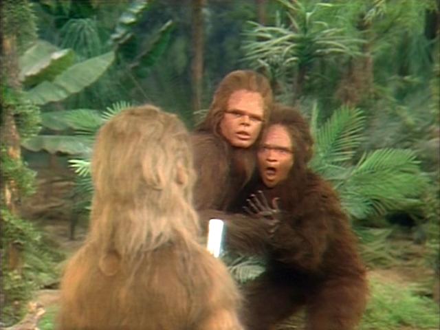 Sharon Baird and Scutter McKay in Land of the Lost (1974)