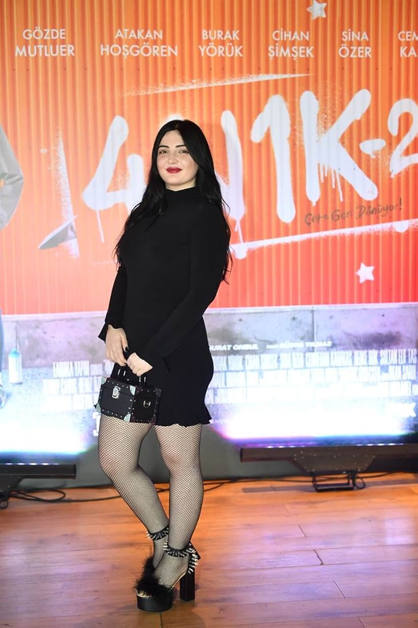 Büsra Yilmaz at an event for 4N1K 2 (2018)