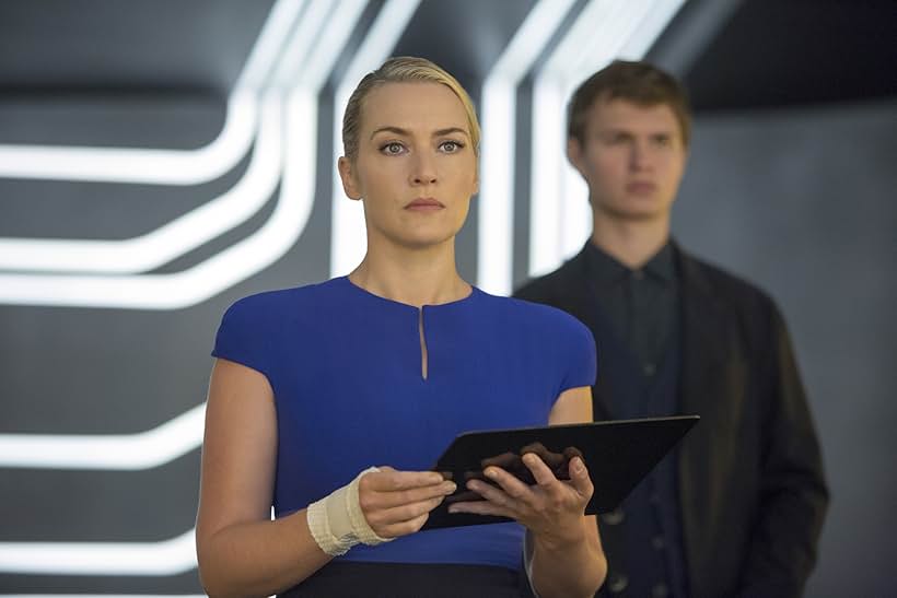 Kate Winslet and Ansel Elgort in The Divergent Series: Insurgent (2015)