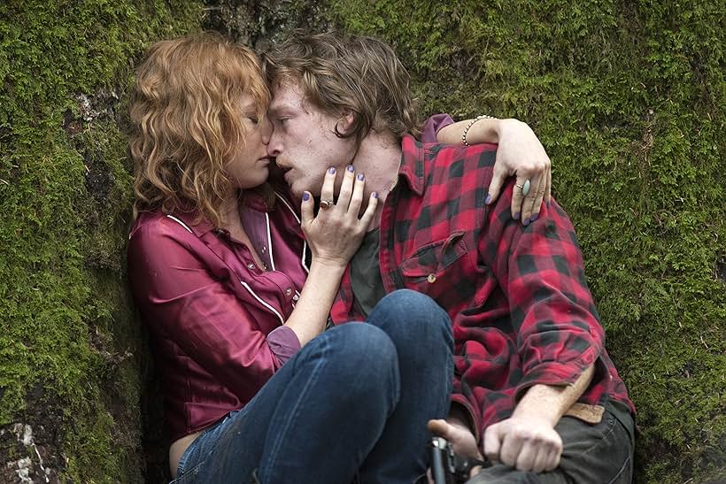 Alicia Witt and Caleb Landry Jones in Twin Peaks (2017)