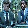 Cary Elwes and Morgan Freeman in Kiss the Girls (1997)