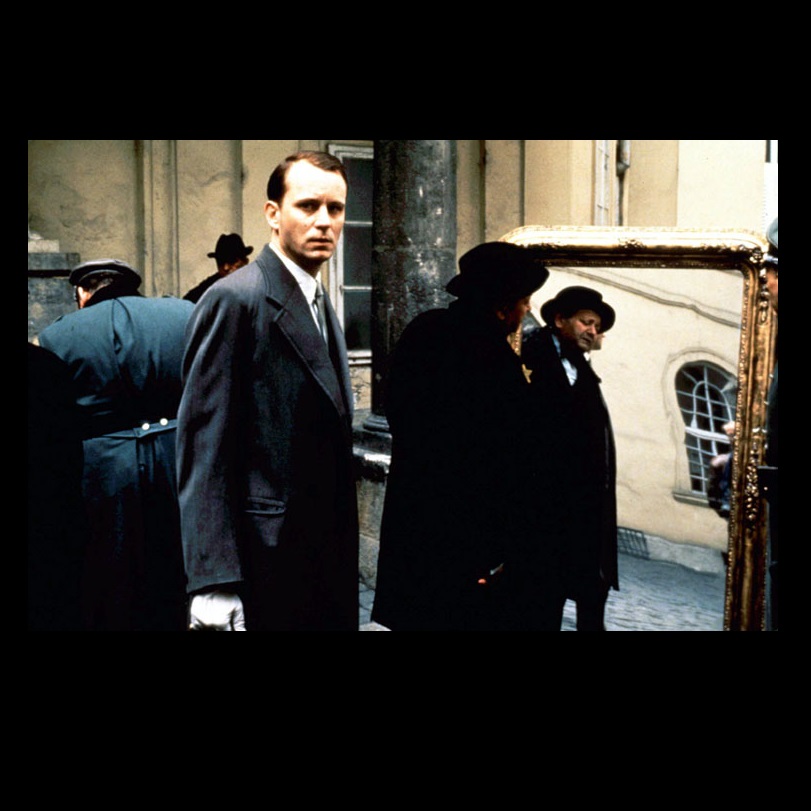 Stellan Skarsgård in God afton, herr Wallenberg (1990)