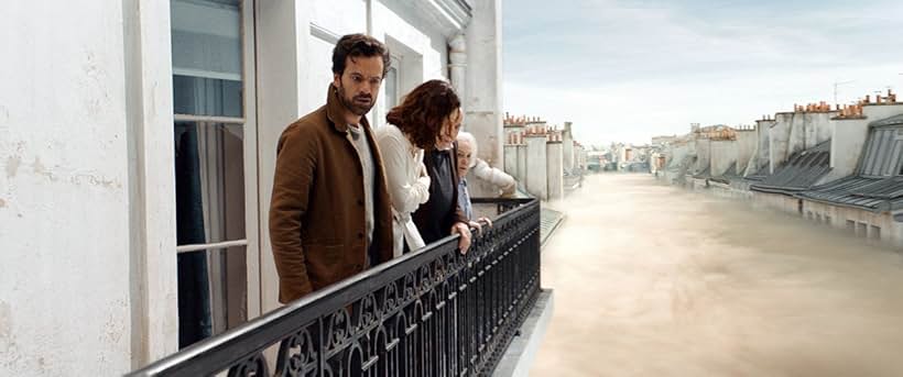 Romain Duris, Anna Gaylor, Michel Robin, and Olga Kurylenko in A Breath Away (2018)