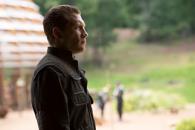 Jai Courtney in The Divergent Series: Insurgent (2015)