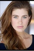 Laura Dreyfuss