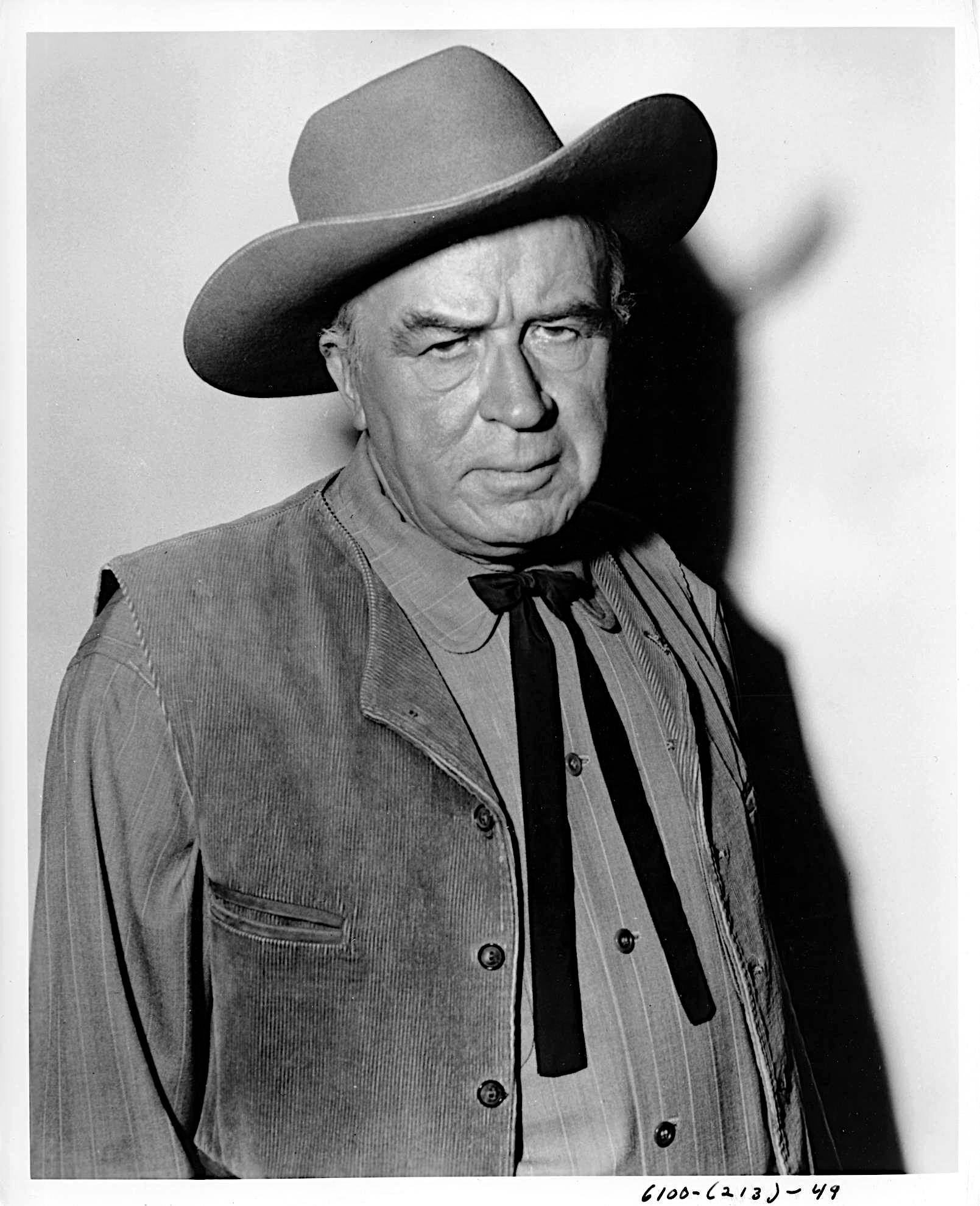 Harry Shannon in Man or Gun (1958)