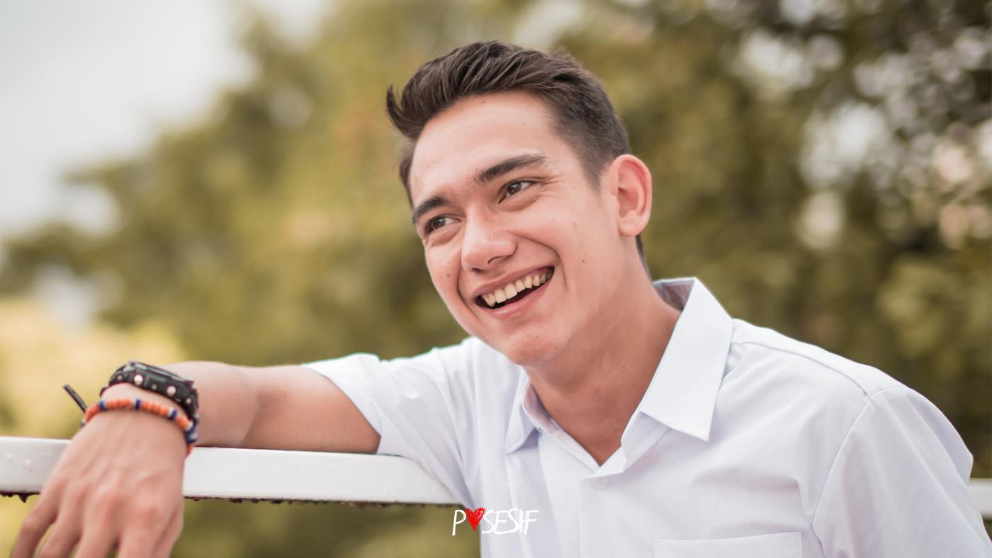 Adipati Dolken in Possessive (2017)