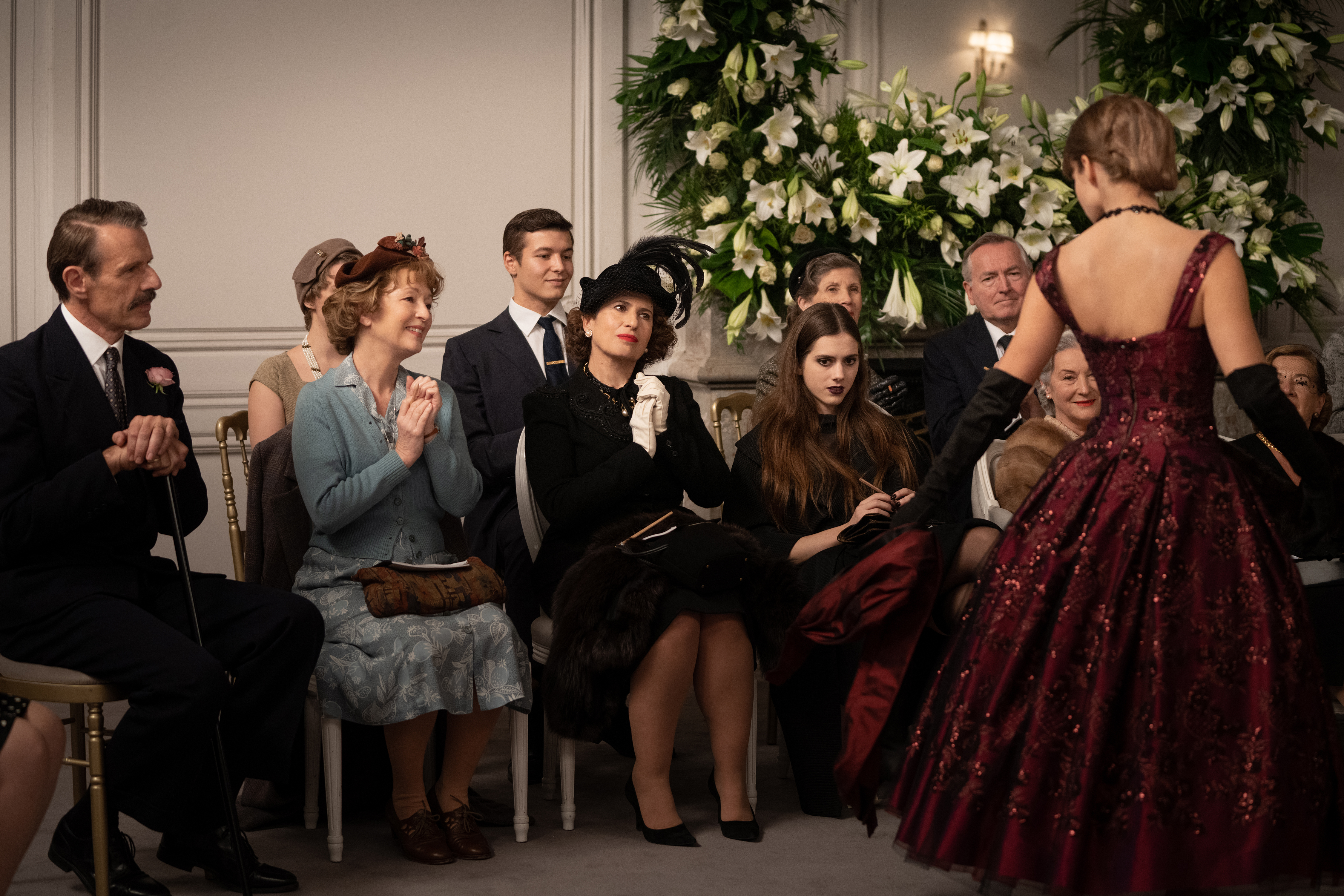 Guilaine Londez, Lesley Manville, Lambert Wilson, Dorottya Ilosvai, and Alba Baptista in Mrs. Harris Goes to Paris (2022)