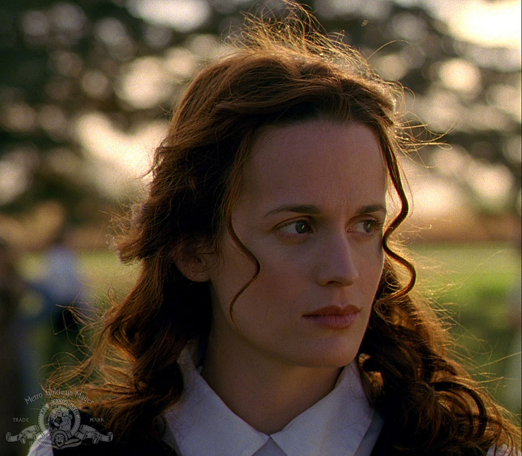 Elizabeth Reaser in Sweet Land (2005)