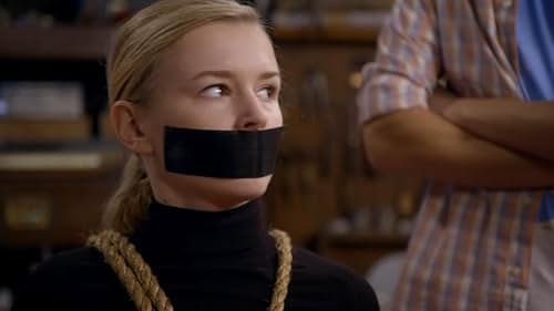 Zoë Harding in Hunter Street (2017)