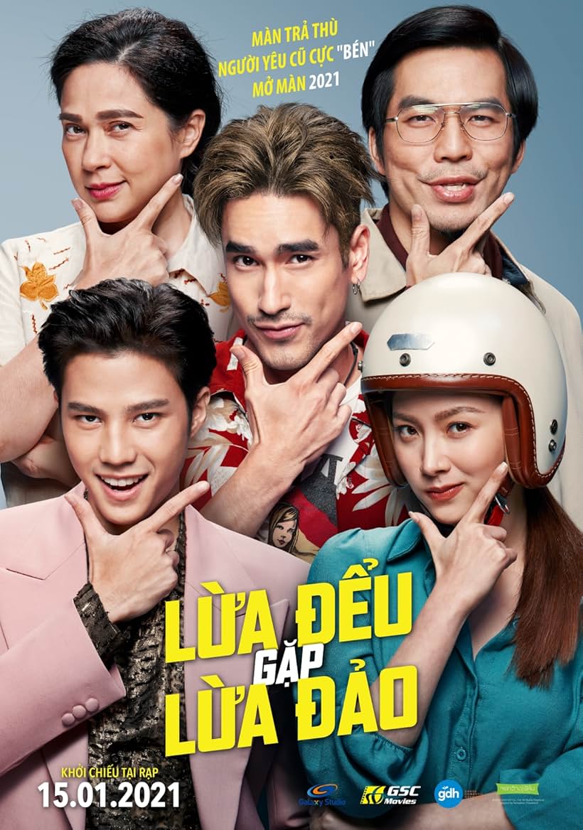 Kathaleeya McIntosh, Pongsatorn Jongwilas, Pimchanok Luevisadpaibul, Nadech Kugimiya, and Thiti Mahayotaruk in The Con-Heartist (2020)