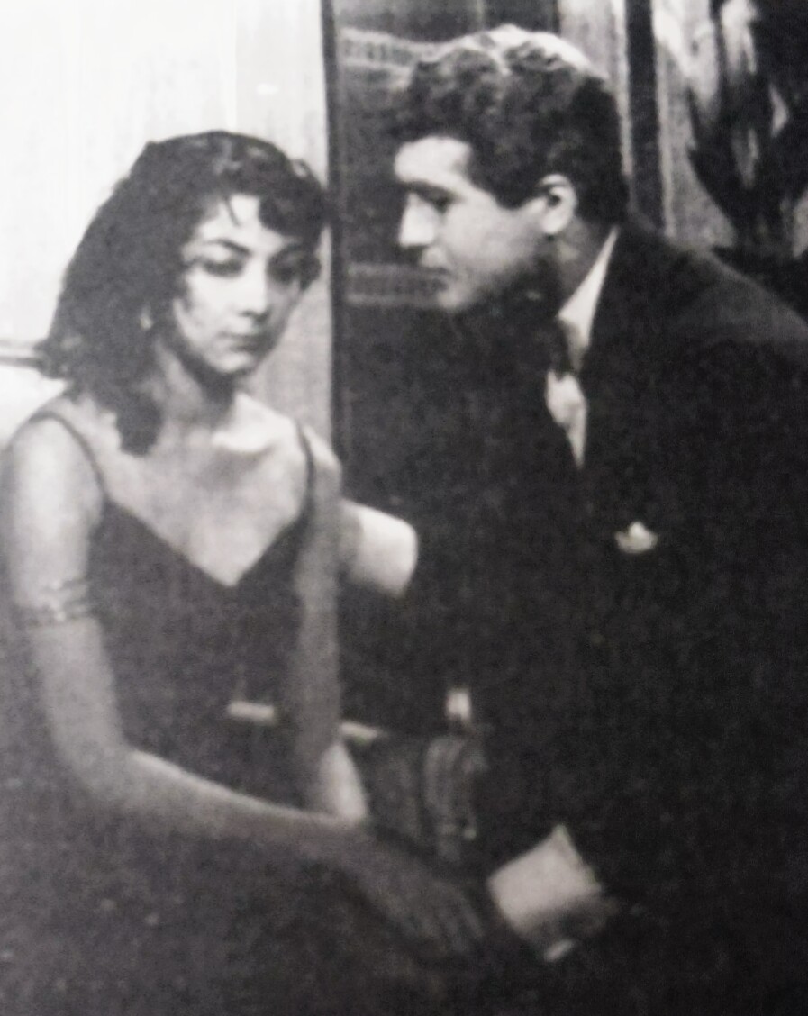 Fikret Hakan and Çolpan Ilhan in Kamelyali Kadin: Günahsiz Fahise (1957)