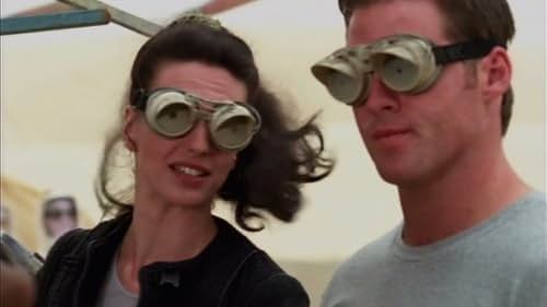 Claudia Black and Ben Browder in Farscape (1999)