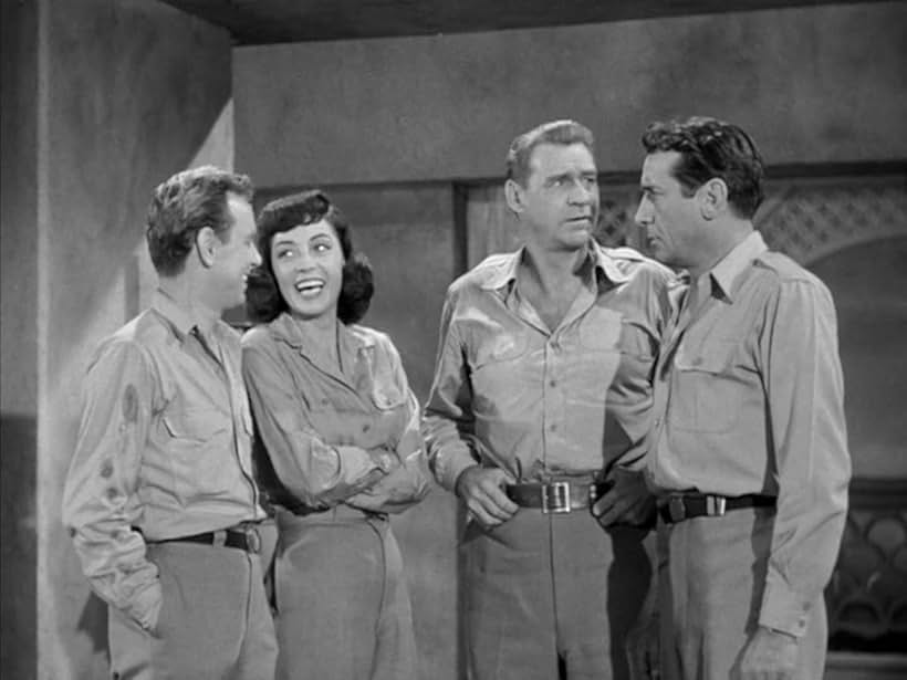 Victor Jory, William Phipps, Sonny Tufts, and Marie Windsor in Cat-Women of the Moon (1953)