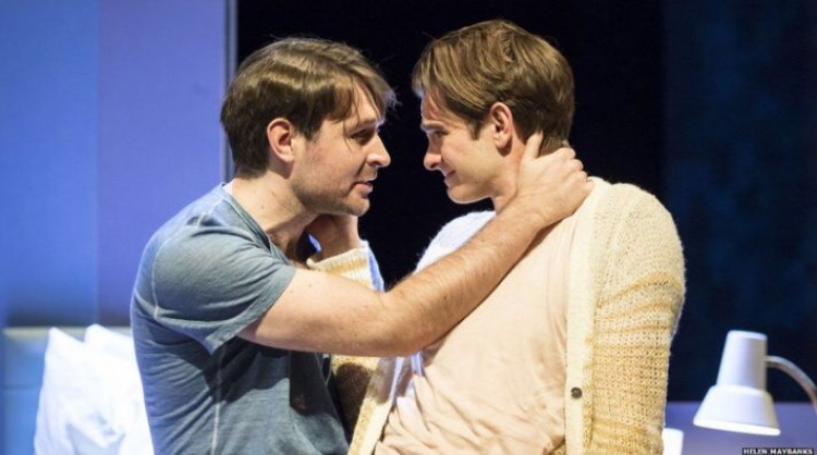 Andrew Garfield and James McArdle in Angels in America: Part I - Millennium Approaches (2017)