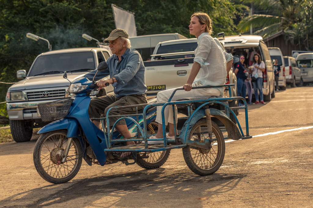 Nadeshda Brennicke and Tilo Prückner in Kwai - Familienbande (2018)