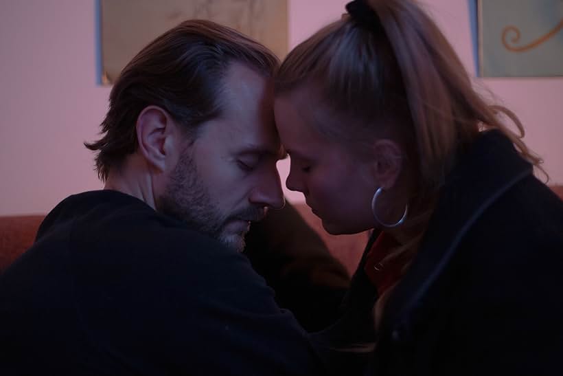 Annika Hartikka and Matti Pajulahti in Aikamies (2022)