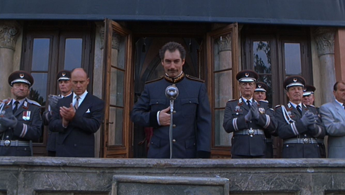 Timothy Dalton and Patrick Malahide in The Beautician and the Beast (1997)