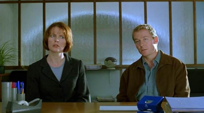 Aisling O'Sullivan and Richard Roxburgh in The One and Only (2002)