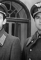 Vladimir Oberenko and Ivan Berezovskiy in Nina (1971)