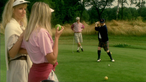 Mats Bergman and Hege Schøyen in Den ofrivillige golfaren (1991)