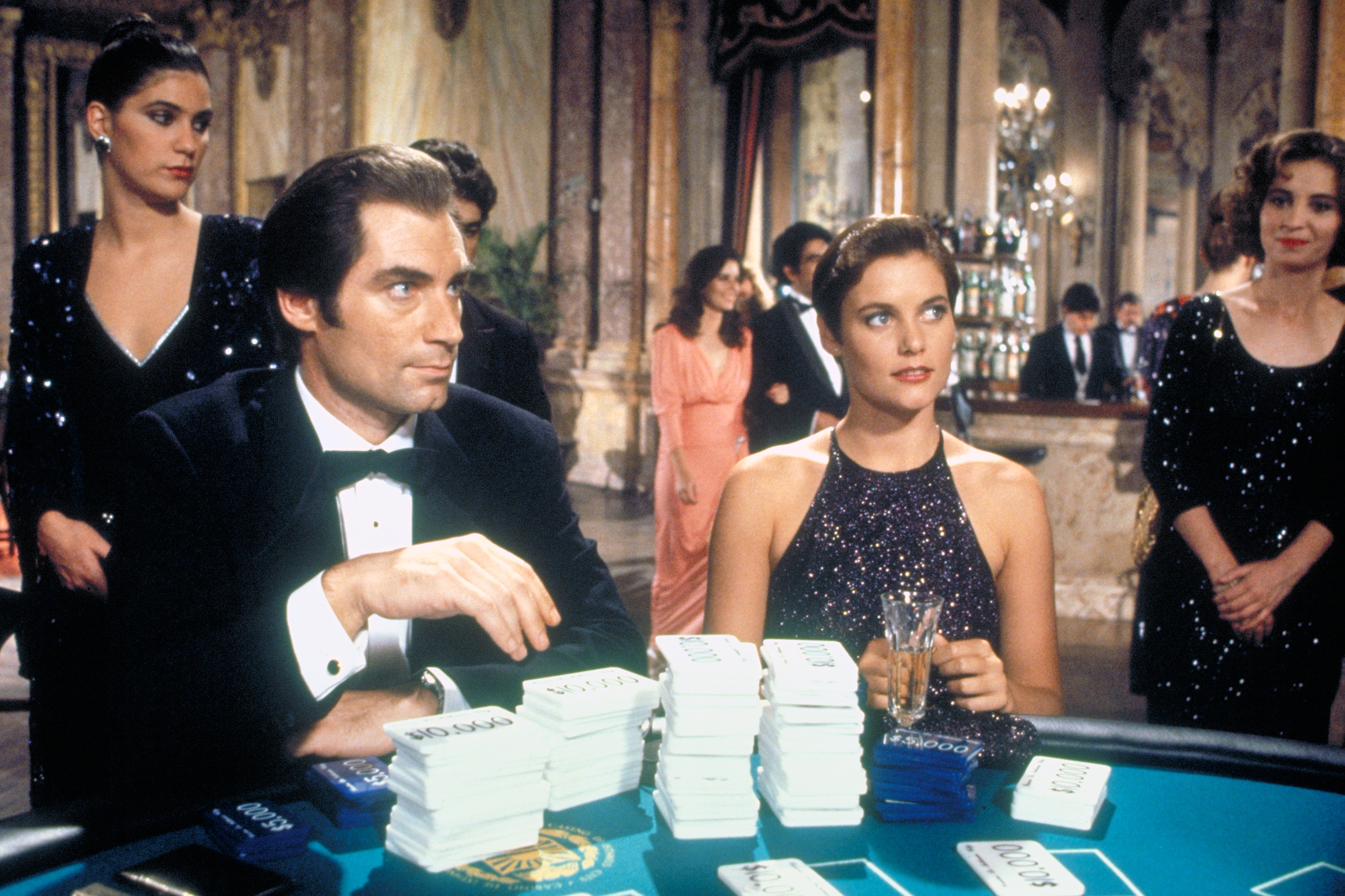 Carey Lowell and Timothy Dalton in Licence to Kill (1989)