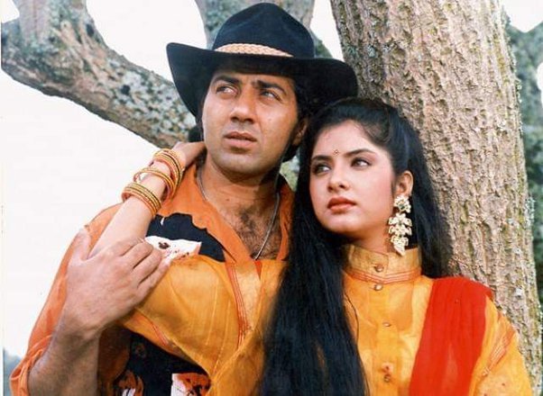 Divya Bharti and Sunny Deol in Vishwatma (1992)