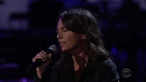 Watch Grammy Salute to Prince - Susanna Hoffs and Chris Martin - Manic Monday