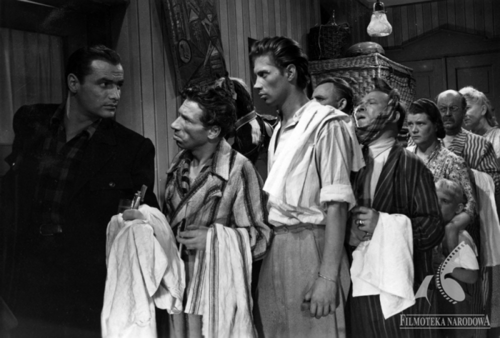 Jerzy Duszynski, Zdzislaw Lubelski, and Józef Nalberczak in Skarb (1949)