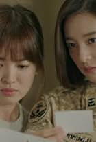 Song Hye-kyo and Kim Ji-won in Descendants of the Sun: Recap Special Part 2 (2016)