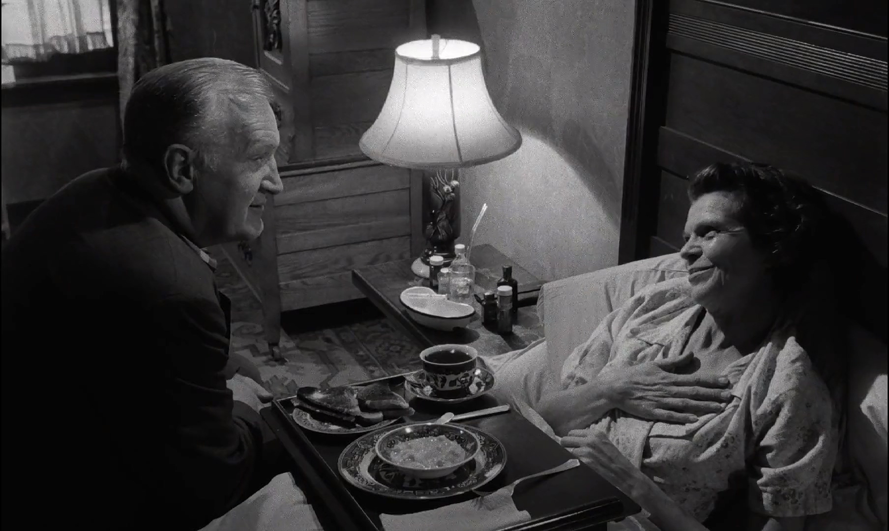 Dorothy Adams and Joe Sawyer in The Killing (1956)