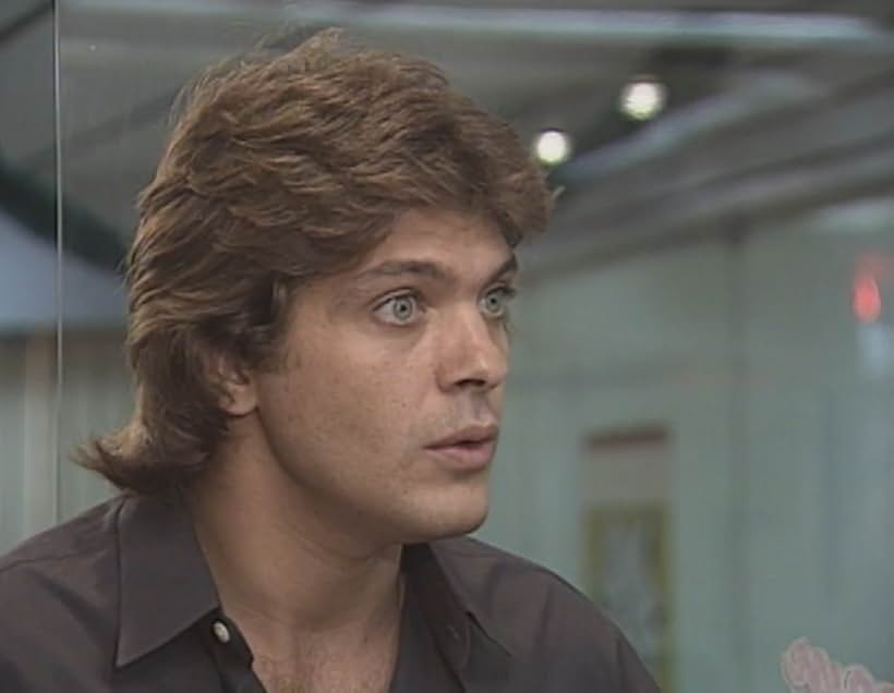 Roberto Bataglin in Lua Cheia de Amor (1990)