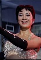 Mari Shiraki in The Rambling Guitarist (1959)