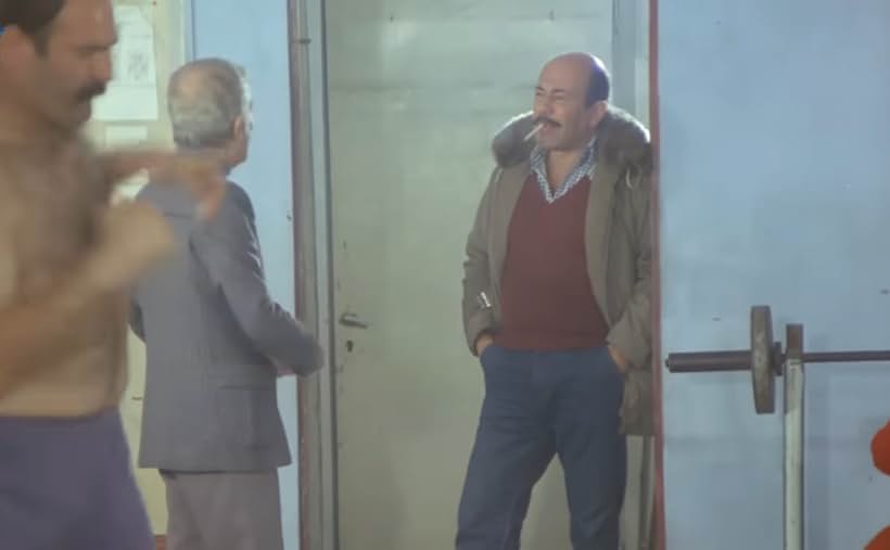 Dinçer Çekmez and Zafer Önen in En Büyük Saban (1984)