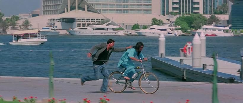 Akshay Kumar and Sherveer Vakil in Welcome (2007)