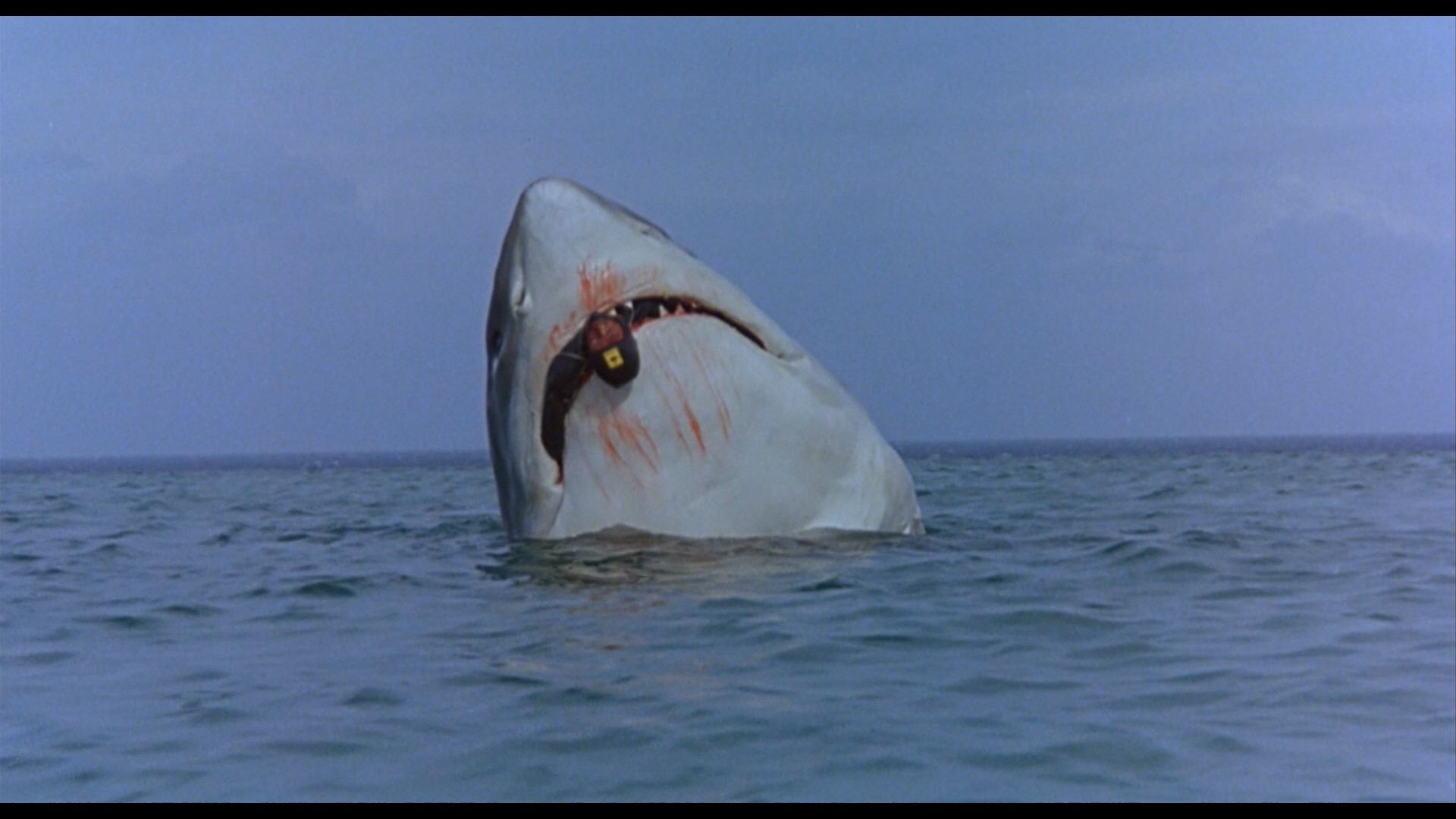 Cruel Jaws (1995)